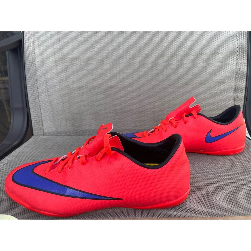 Nike Mercurial Victory Soccer Shoes Youth 5.5Y Bright Crimson Excellent